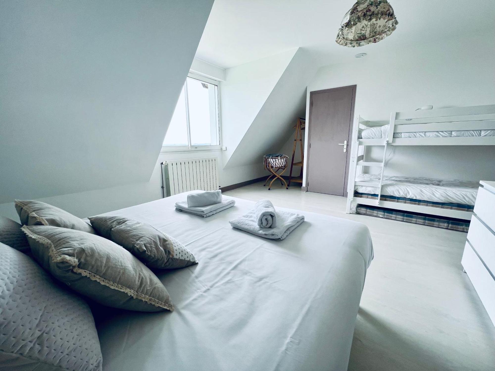 Le Manamour, Style Appart Hotel A 10 Min De Nevers Garchizy Exteriör bild